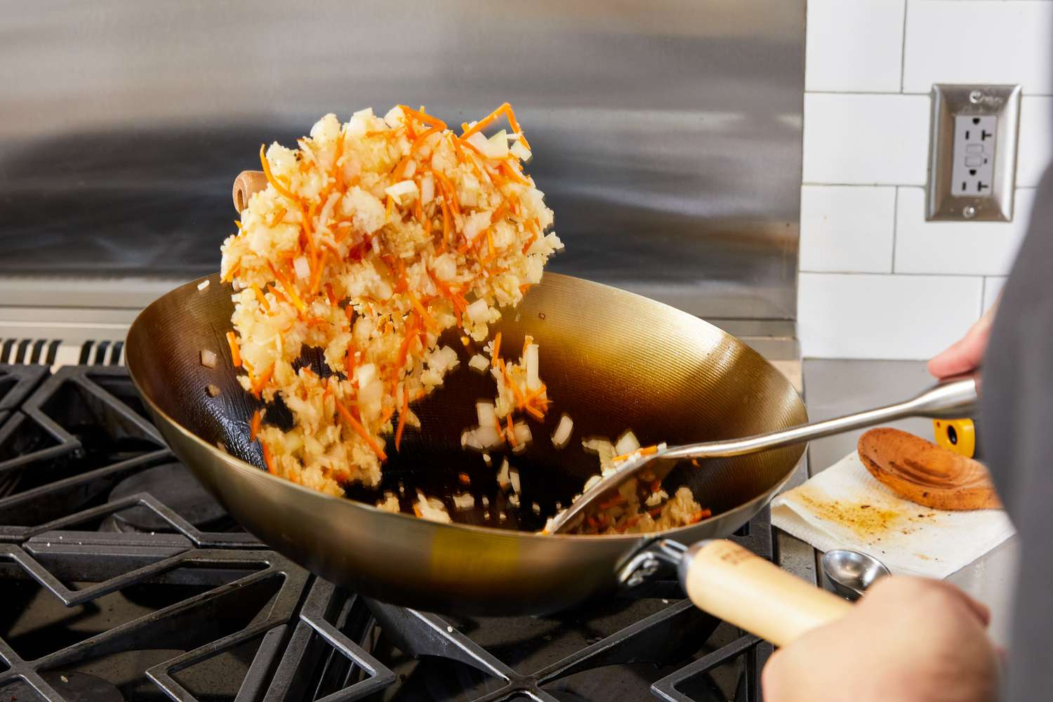 Why Choose a Commercial Carbon Steel Wok for Perfect Stir-Frying?