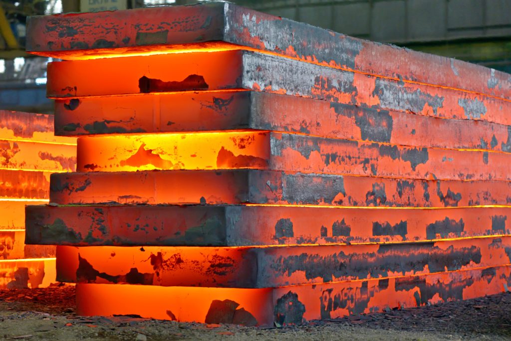 Durable and Malleable Hot Rolled Steel Bar – Perfect for Multiple Applications